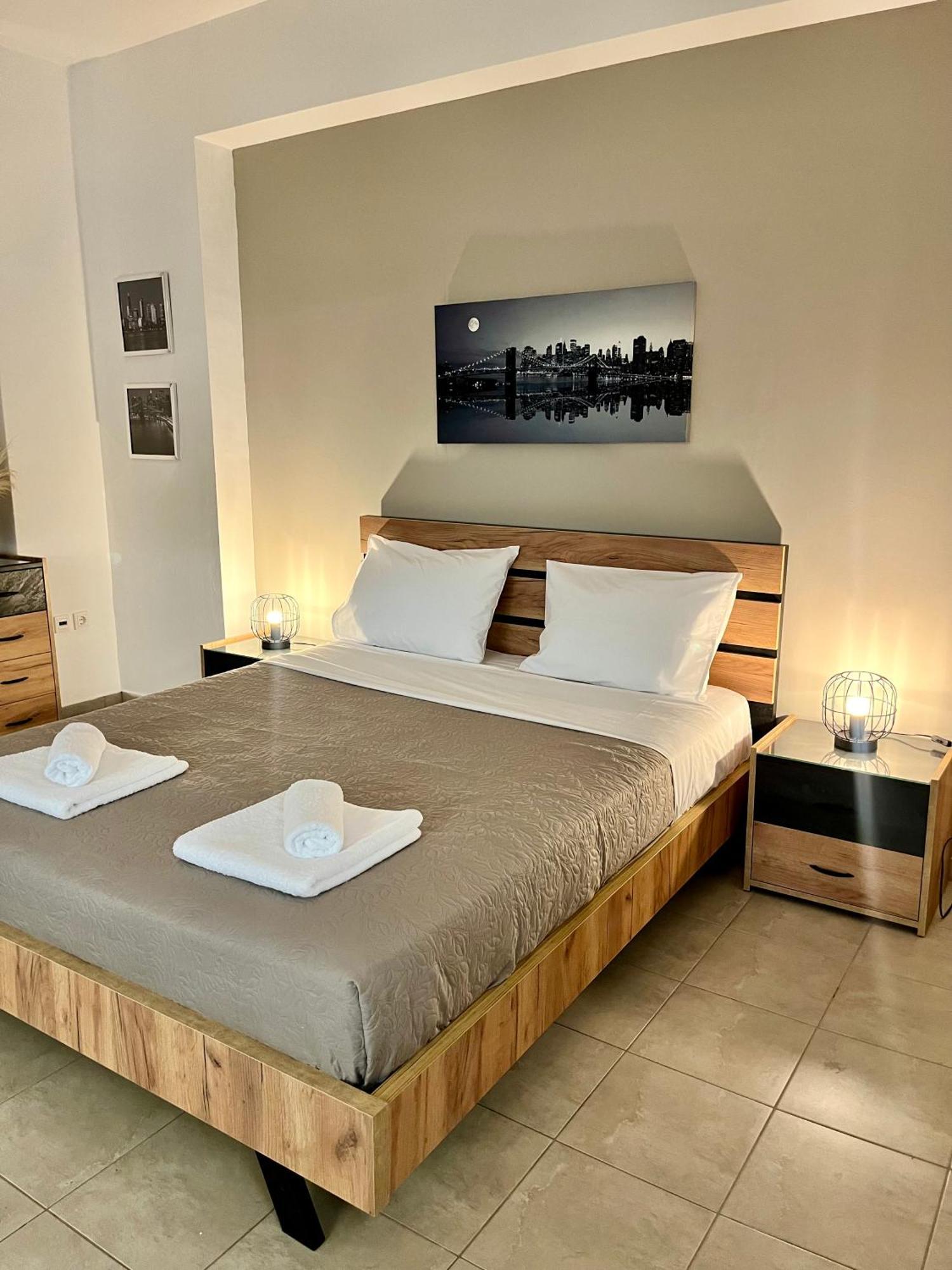 Lia'S Luxury Apartment - Near Airport Коропіон Екстер'єр фото