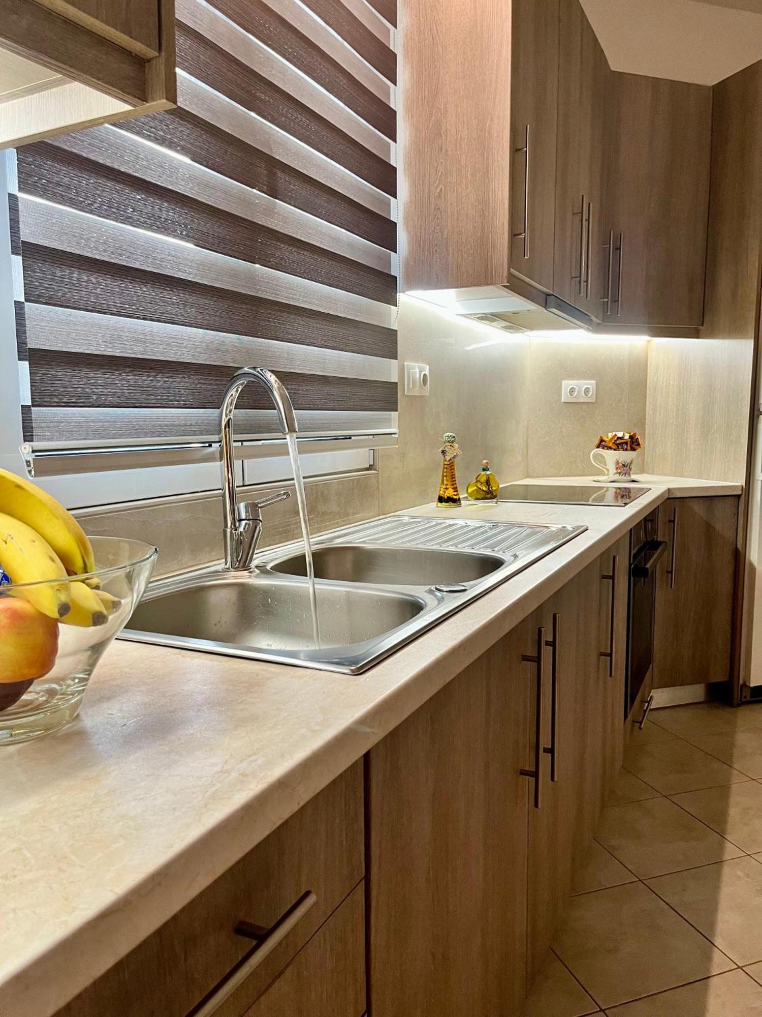 Lia'S Luxury Apartment - Near Airport Коропіон Екстер'єр фото