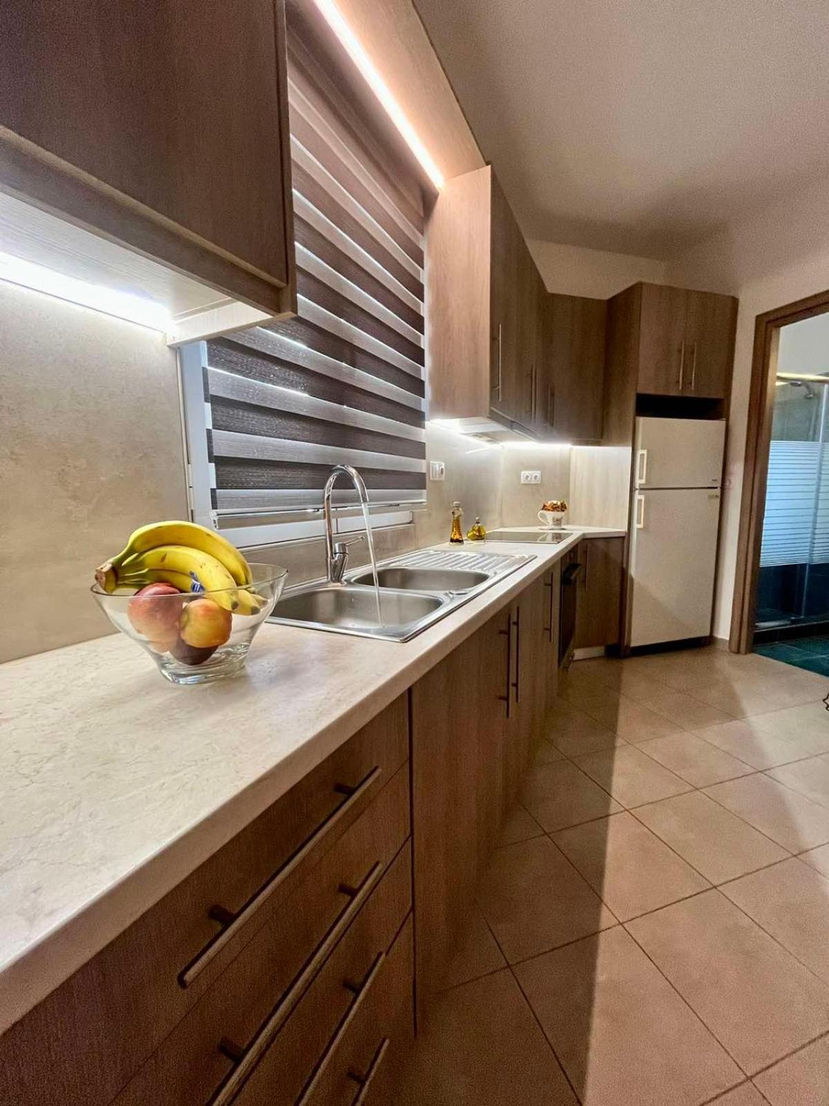 Lia'S Luxury Apartment - Near Airport Коропіон Екстер'єр фото