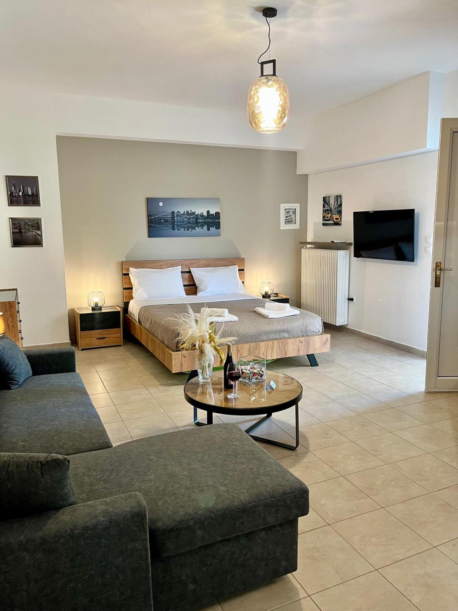 Lia'S Luxury Apartment - Near Airport Коропіон Екстер'єр фото