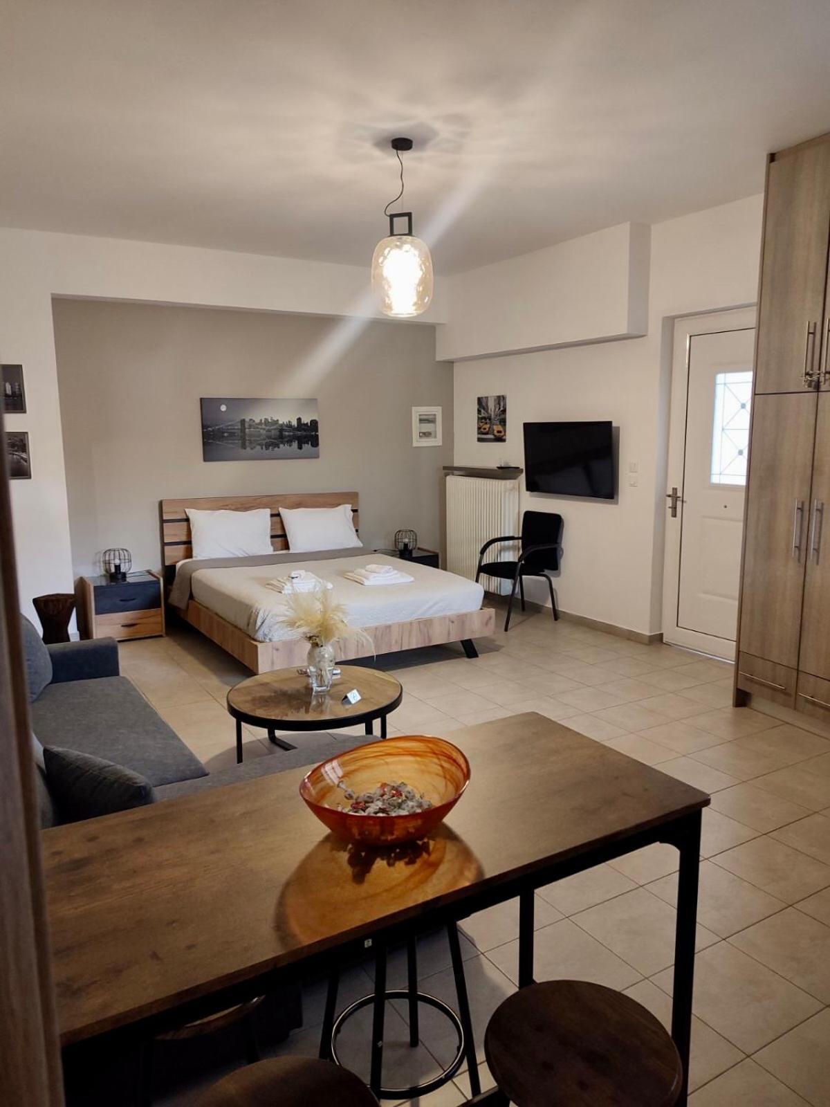 Lia'S Luxury Apartment - Near Airport Коропіон Екстер'єр фото